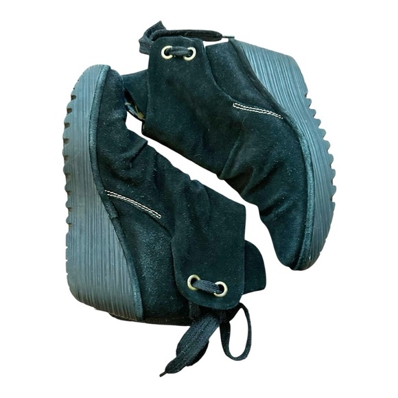 Fly London Yama Suede Wedge Lace Up Ankle Bootie SZ 38 or US 7/7.5 - Picture 3 of 9